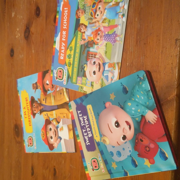 Cocomelon Book Bundle - Picture 1 of 2
